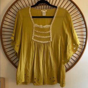 Esley Butterfly Top as seen on Joanna Gaines